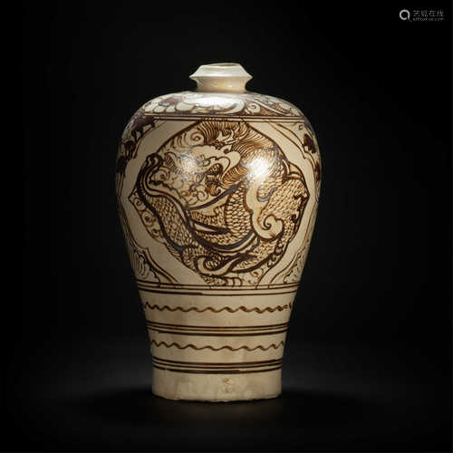 Cizhou Kiln prunus vase from Yuan