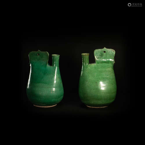 Green glazed bagging pot from Liao