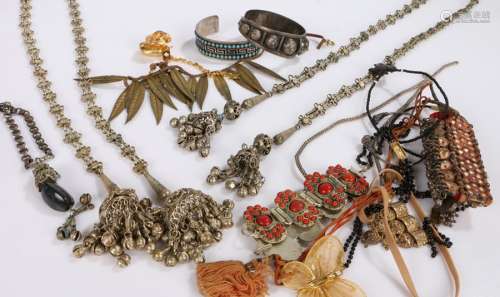Collection of costume jewellery to include necklaces and bra...