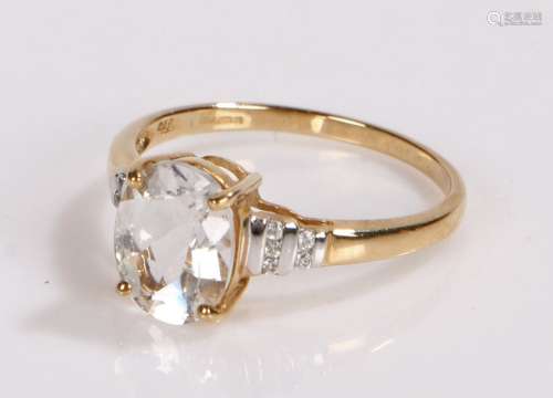 9 Carat gold ring with a single paste stone ring size O, gro...