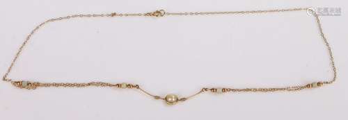 9 carat gold necklace with a pearl in the center gross weigh...