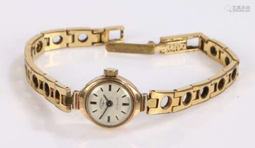 Rotary 9 carat gold ladies wristwatch, the signed cream dial...