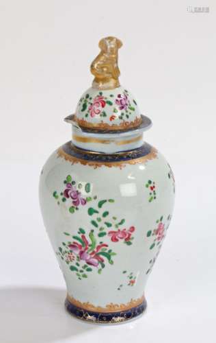 19th Century Samson armorial vase, in the Chinese taste, the...