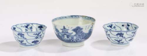 Chinese porcelain, to include a 19th Century tea bowl decora...