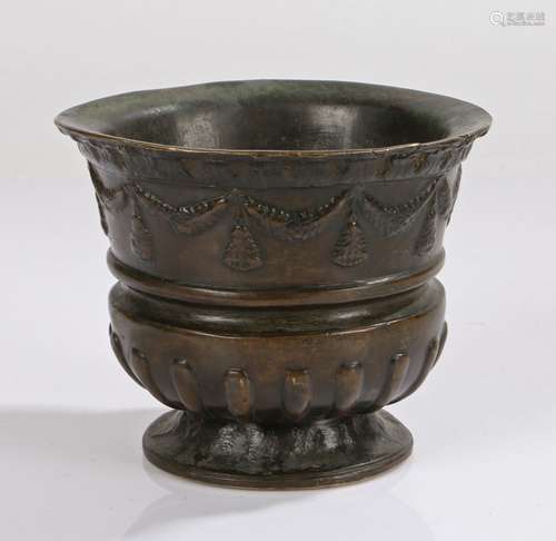 17th Century Italian bronze Mortar, Circa 1600, the mortar d...