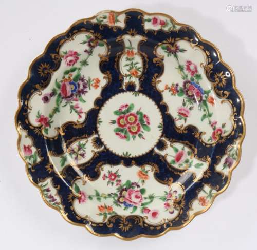 Worcester porcelain scale pattern plate, circa 1775, painted...