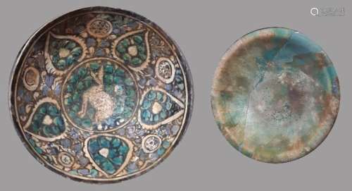 伊朗，苏丹纳巴德，14世纪。聚铬釉陶瓷杯，有一只兔子。伊朗，12-13世纪...