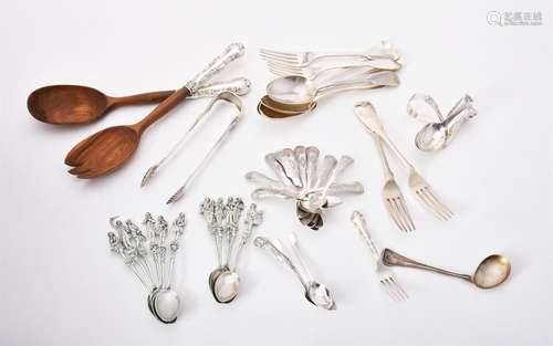 A collection of silver and silver coloured flatware