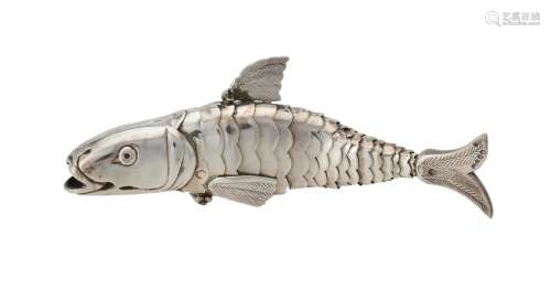 A Dutch silver coloured articulated fish vesta case