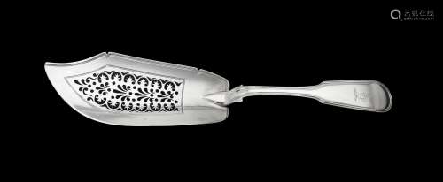 A William IV silver fiddle and thread pattern fish slice by ...