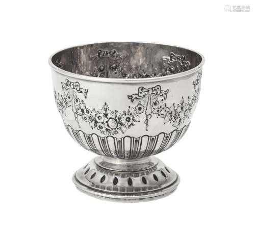 A late Victorian silver pedestal bowl by James Deakin & Sons