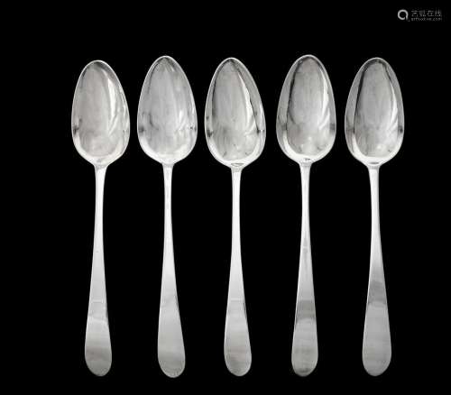 A set of five George Irish silver pointed Old English patter...