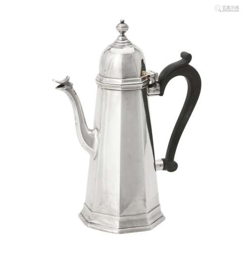 Y A silver octagonal tapering coffee pot by Goldsmiths & Sil...