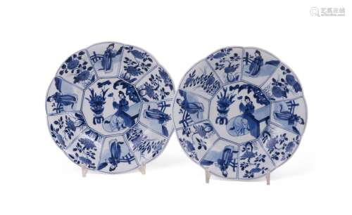 A fine pair of Chinese porcelain underglaze blue and white d...