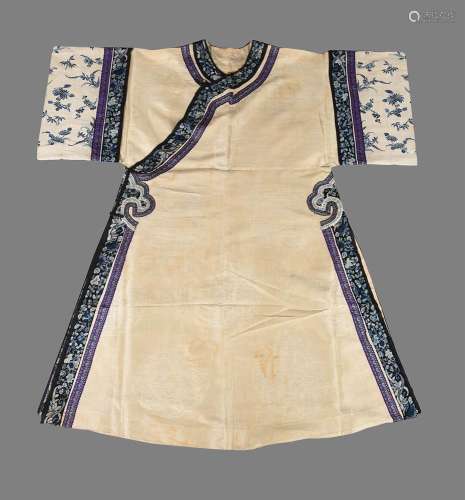 A Chinese cream-coloured summer gauze Manchu women's informa...