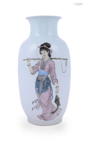 A large Chinese enamelled vase