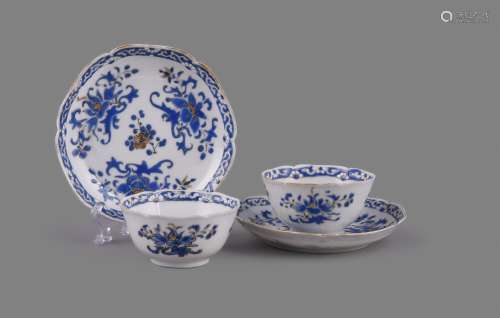 A pair of Chinese porcelain blue enamel decorated hexagonal ...