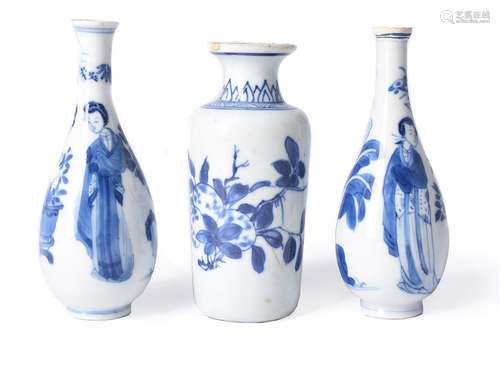 Two similar Chinese small blue and white 'Long Eliza' vases