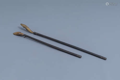 Two Chinese opium pipe ragers with horn handles, 19th C.