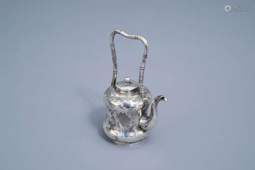 A Chinese silver teapot and cover, ca. 1900