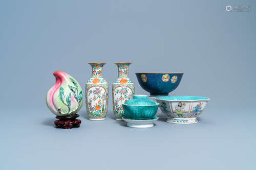 A varied collection of Chinese famille rose and monochrome w...