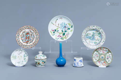 A varied collection of Chinese famille rose, famille verte, ...