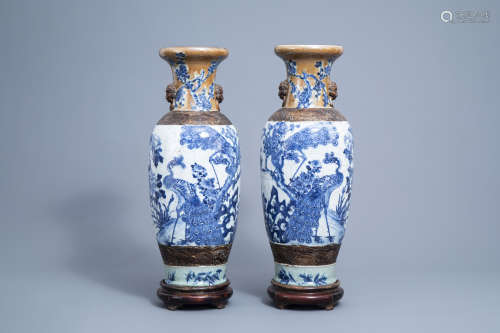 A pair of Chinese blue and white Nanking crackle glazed vase...