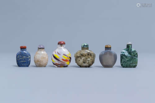 Eleven Chinese glass, agate and hardstone snuff bottles, 20t...