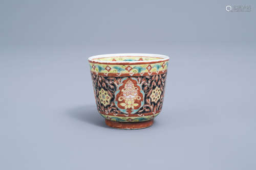 A Chinese Thai market Bencharong wine cup, 19th C.