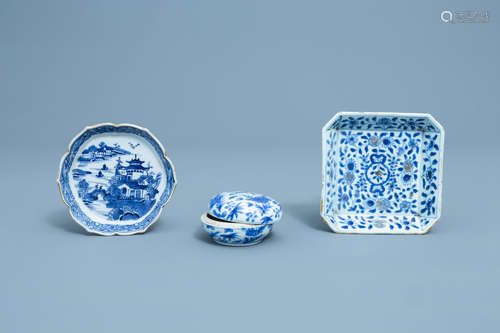 Two Chinese blue and white teapot stands and a box and cover...