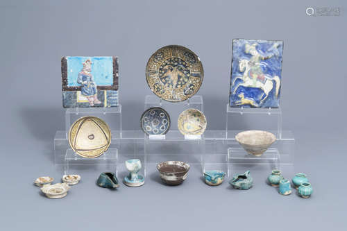 A collection of 19 Islamic ceramic wares, 12th C. and later