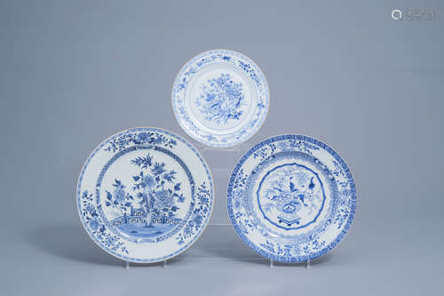 Three Chinese blue and white chargers with floral design, Yo...