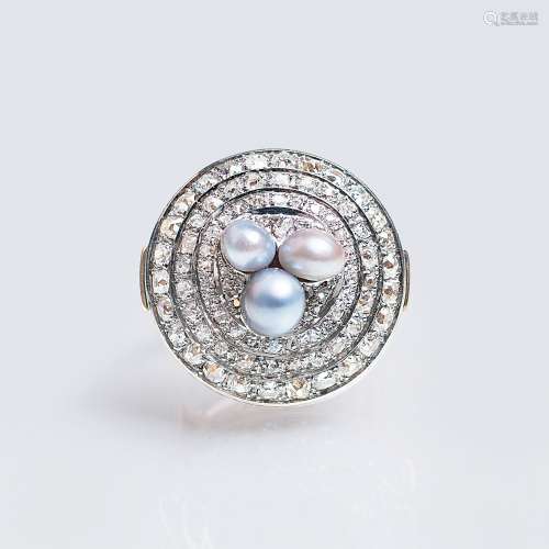 Art-déco Diamant-Ring mit Perlen.