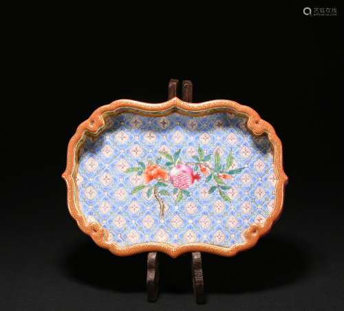 A famille-rose 'floral' dish