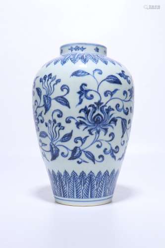 chinese blue and white porcelain flower pattern jar