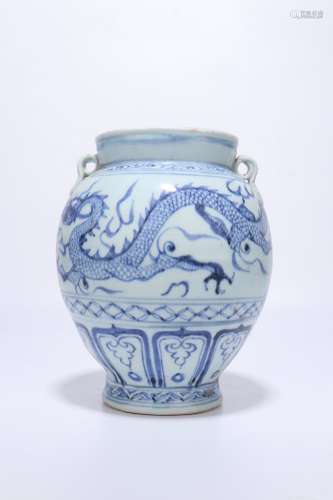 chinese blue and white porcelain dragon pattern jar