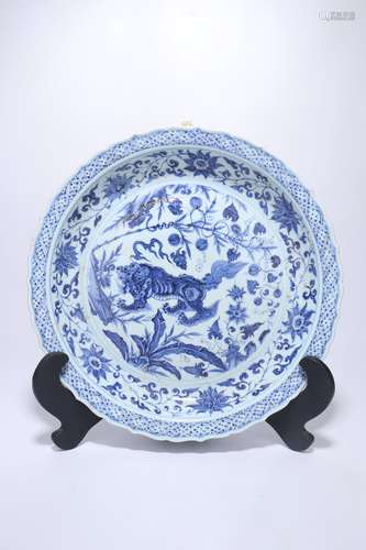 chinese blue and white porcelain plate