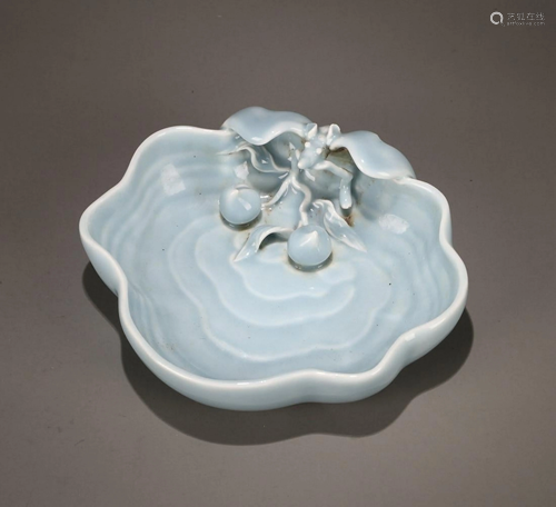 Qing Azure-Glazed Fu Bat Lotus Brush Washer, Qianlong