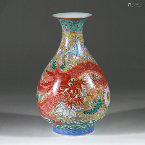 Large Chinese Porcelain Vase, Early 20th Century