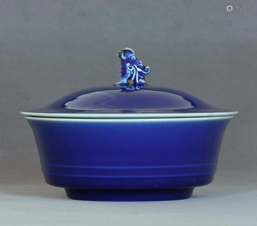 Blue-Glazed Porcelain Bowl with Lid, Qing Yongzheng