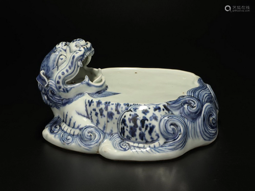 Blue And White Lion Porcelain Inkstone