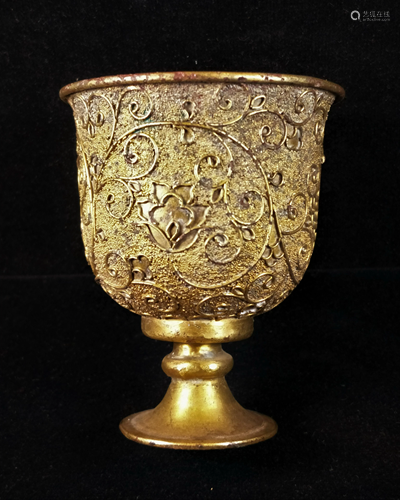 Chinese Old Gilt Bronze Carved Step Cup