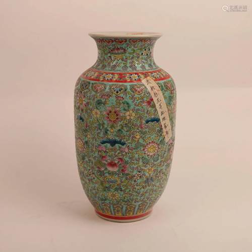 Qing famille rose flower pattern lantern bottle