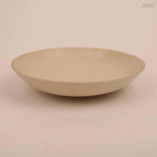 Northern Song Dynasty Ding Kiln Flower Pattern Plate