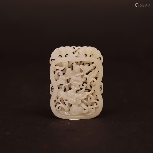 The 18th century Hetian white jade pendant