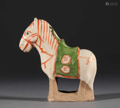 Red and green horse of Jin Dynasty