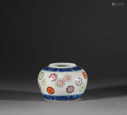 Pastel water bowl in Qing Dynasty