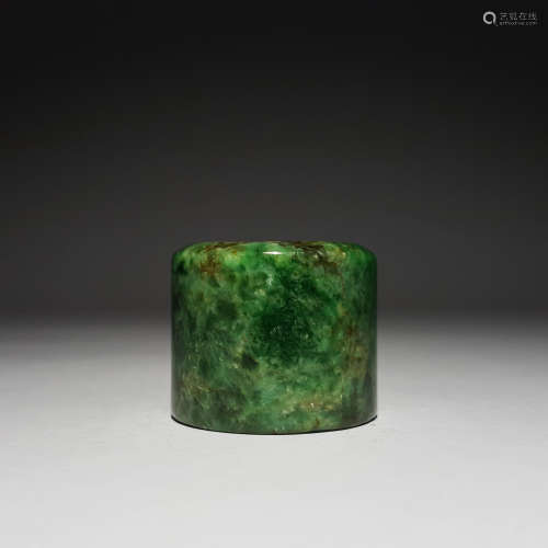 Jade finger in Qing Dynasty