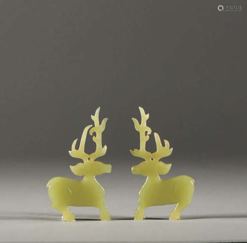 Hetian yellow jade deer in Qing Dynasty
