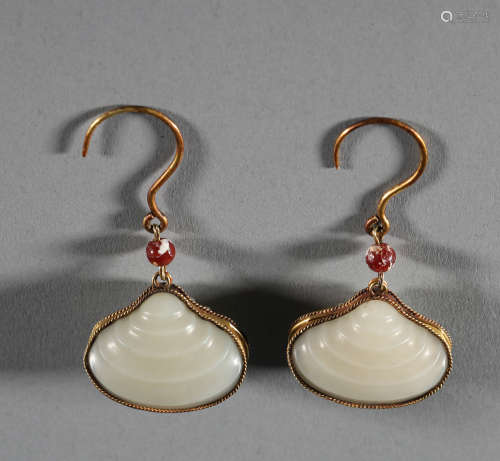 Hetian jade earrings of Liao Dynasty